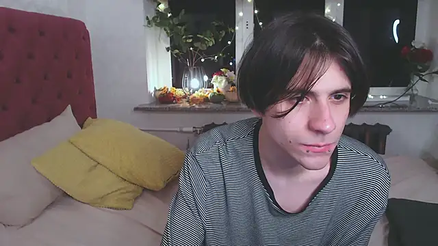 Ellis Rin online show from 1, 12, 2025