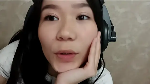 YukiShaapan online show from 6, 10, 2025