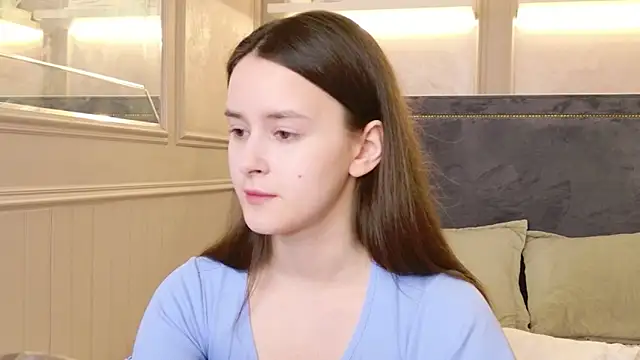 EvaSwen online show from 12, 4, 2026