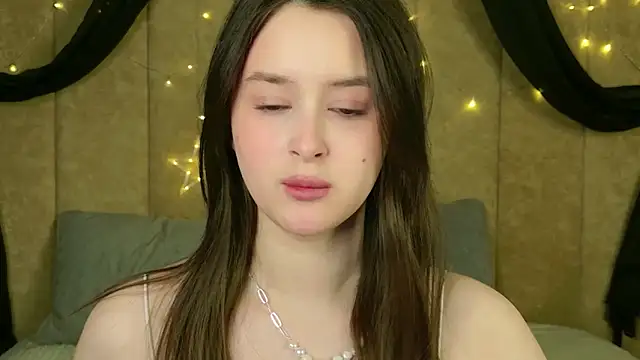 EvaSwen online show from 30, 4, 2026