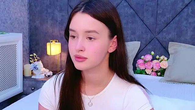 Snapshot of EvaSwen chatting on 9, 7, 2026 EvaSwen online show from 9, 7, 2026