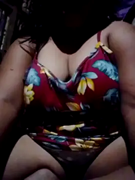 Snapshot of clisexmebbxxx chatting on 28, 9, 2025 clisexmebbxxx online show from 28, 9, 2025