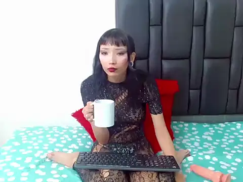 marciana eren online show from 10, 11, 2025