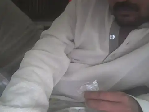 Hhhggghrrr3219 online show from 14, 11, 2025