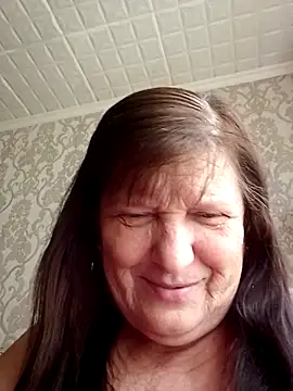 Apeesynka55211 online show from 17, 5, 2026