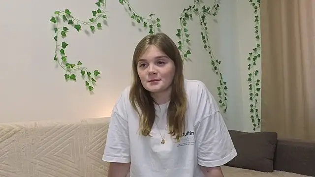 AddieRozo online show from 9, 10, 2025