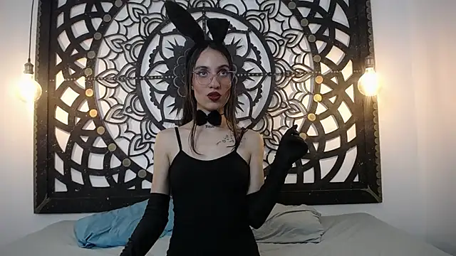 mara hil online show from 3, 10, 2025