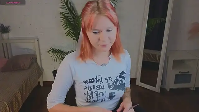 kitten murray  online show from 15, 10, 2025