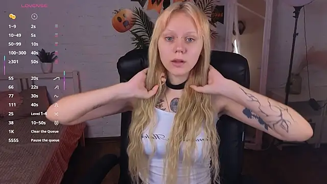 kitten murray  online show from 30, 10, 2025