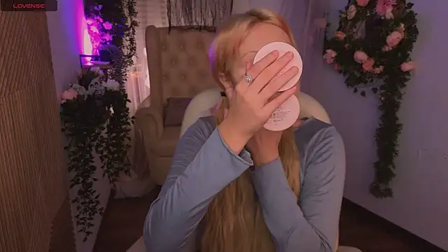 kitten murray  online show from 4, 11, 2025