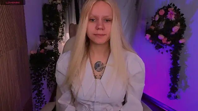 kitten murray  online show from 26, 11, 2025