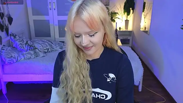 kitten murray  online show from 26, 10, 2025