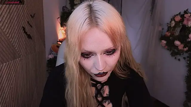 kitten murray  online show from 31, 10, 2025