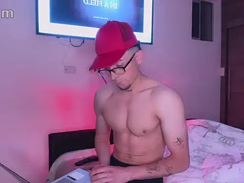 strongManLatino online show from 6, 10, 2025