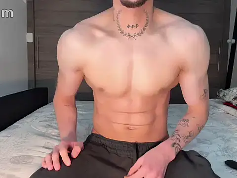 strongManLatino online show from 14, 7, 2026