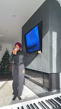 tia   fox online show from 1, 12, 2025