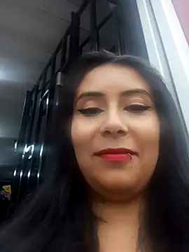 Snapshot of SexyDolly777 chatting on 27, 11, 2025 SexyDolly777 online show from 27, 11, 2025