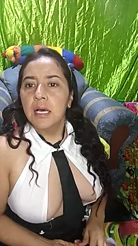 Snapshot of linda_swett chatting on 1, 2, 2026 linda swett online show from 1, 2, 2026