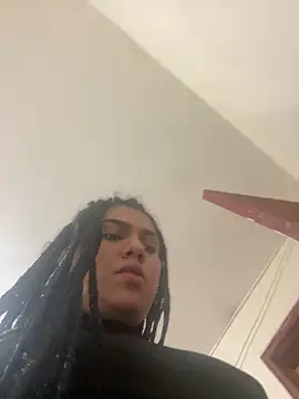 RobertaxGutierrez online show from 4, 3, 2026