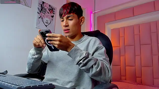 cherub  online show from 23, 12, 2025