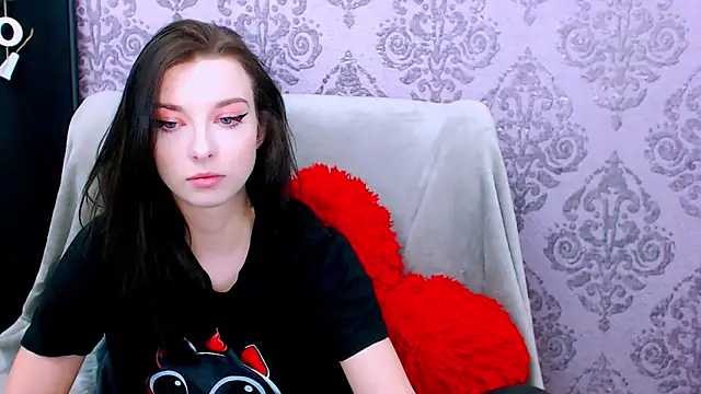 DominantLuna online show from 10, 3, 2026