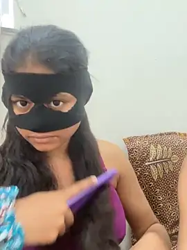 sexy-riya43 online show from 5, 10, 2025