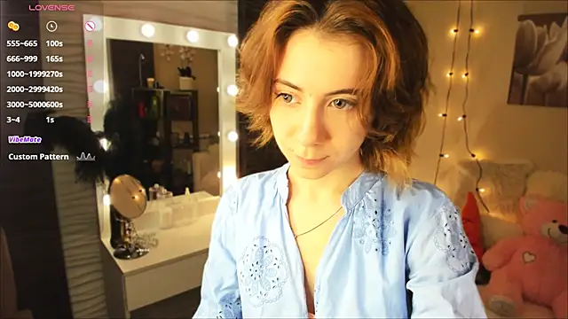 Snapshot of shyina_meow chatting on 10, 11, 2025 shyina meow online show from 10, 11, 2025