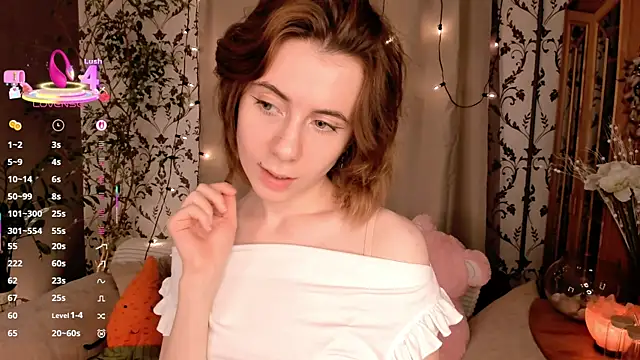 Snapshot of shyina_meow chatting on 22, 10, 2025 shyina meow online show from 22, 10, 2025