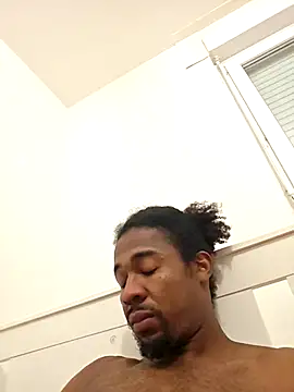 cracha online show from 11, 10, 2025