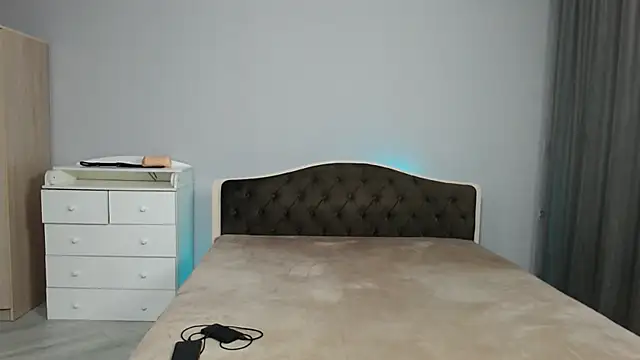 KaiChicken online show from 21, 12, 2025