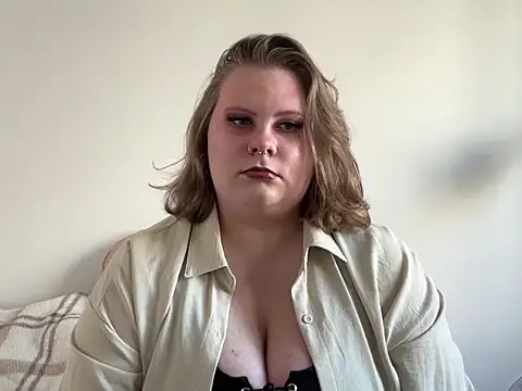 Snapshot of BriannaFlirty chatting on 2, 10, 2025 BriannaFlirty online show from 2, 10, 2025