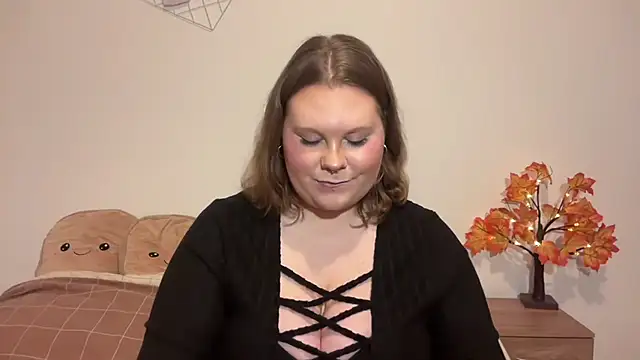 Snapshot of BriannaFlirty chatting on 17, 11, 2025 BriannaFlirty online show from 17, 11, 2025