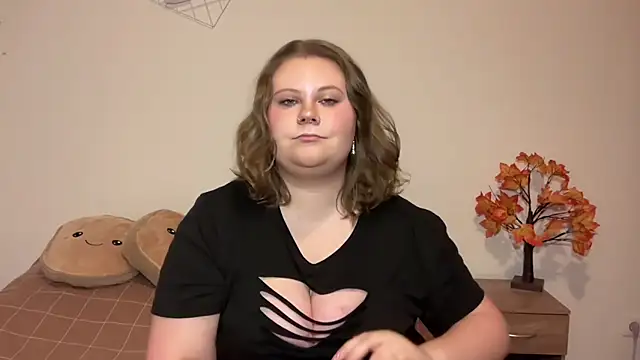 Snapshot of BriannaFlirty chatting on 28, 11, 2025 BriannaFlirty online show from 28, 11, 2025