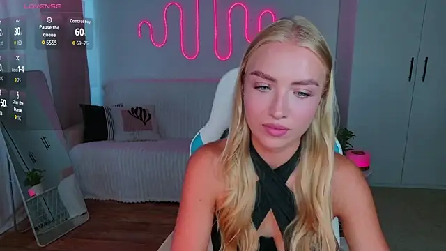 TessaGrays online show from 22, 7, 2026