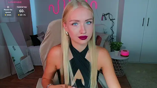 TessaGrays online show from 12, 7, 2026