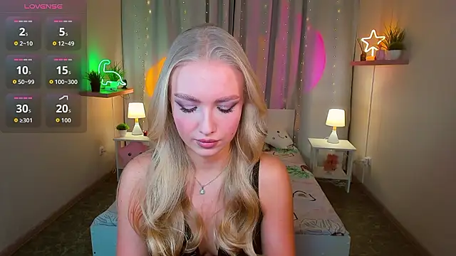 TessaGrays online show from 13, 2, 2026