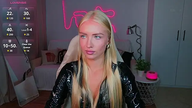 TessaGrays online show from 6, 8, 2026