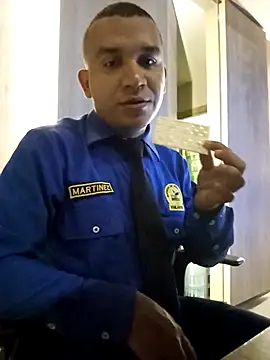 Roberto27051 online show from 2, 10, 2025