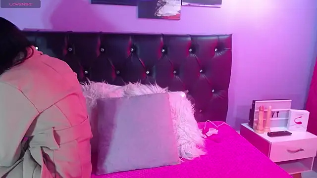 Jazmin ny online show from 22, 11, 2025