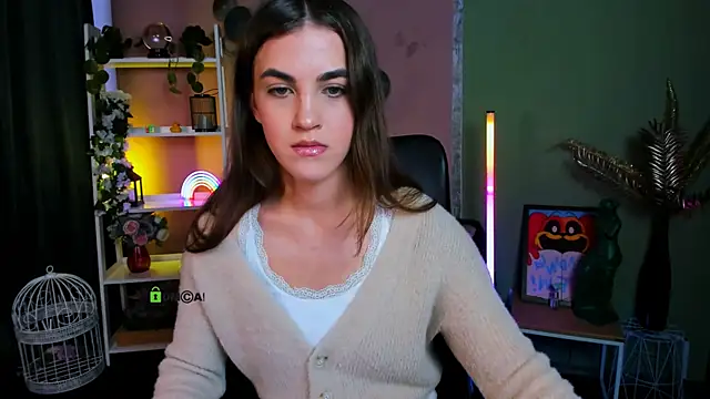 lina fox12 online show from 17, 10, 2025