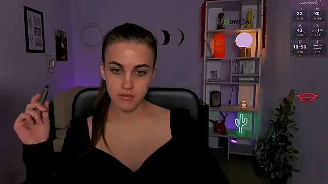 lina fox12 online show from 11, 5, 2026