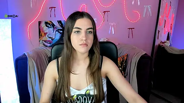 lina fox12 online show from 25, 3, 2026