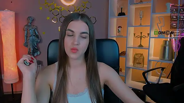 lina fox12 online show from 30, 6, 2026
