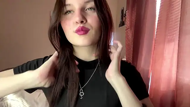 JanellHousen online show from 4, 5, 2026