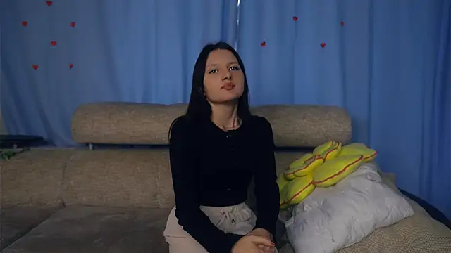 JanellHousen online show from 6, 10, 2025