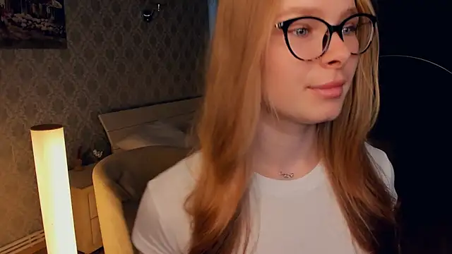 Snapshot of LibbyVenzeio chatting on 1, 11, 2025 LibbyVenzeio online show from 1, 11, 2025