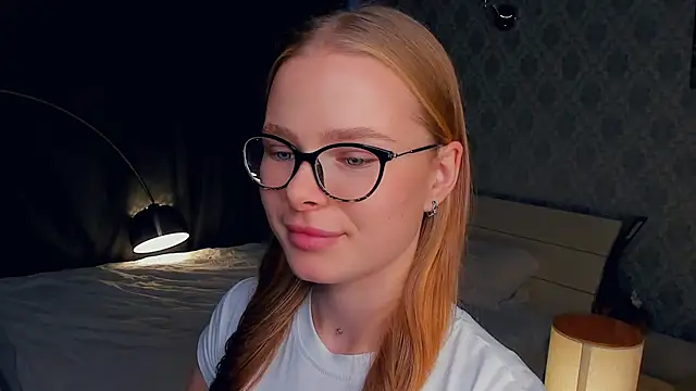 Snapshot of LibbyVenzeio chatting on 18, 10, 2025 LibbyVenzeio online show from 18, 10, 2025