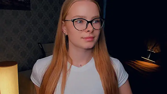 Snapshot of LibbyVenzeio chatting on 8, 10, 2025 LibbyVenzeio online show from 8, 10, 2025