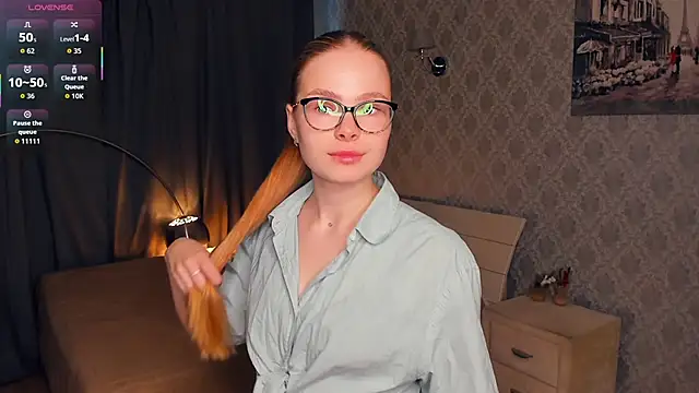 Snapshot of LibbyVenzeio chatting on 19, 11, 2025 LibbyVenzeio online show from 19, 11, 2025