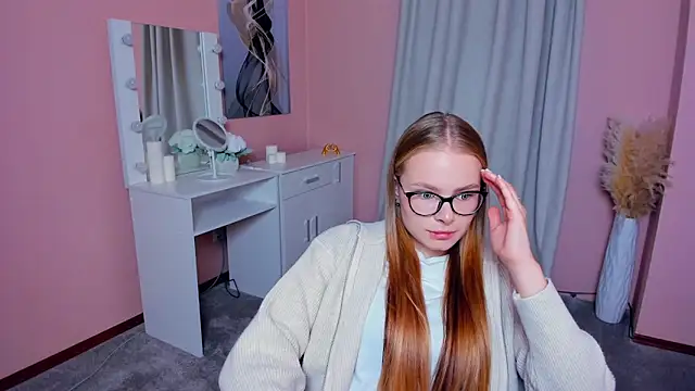 Snapshot of LibbyVenzeio chatting on 30, 9, 2025 LibbyVenzeio online show from 30, 9, 2025